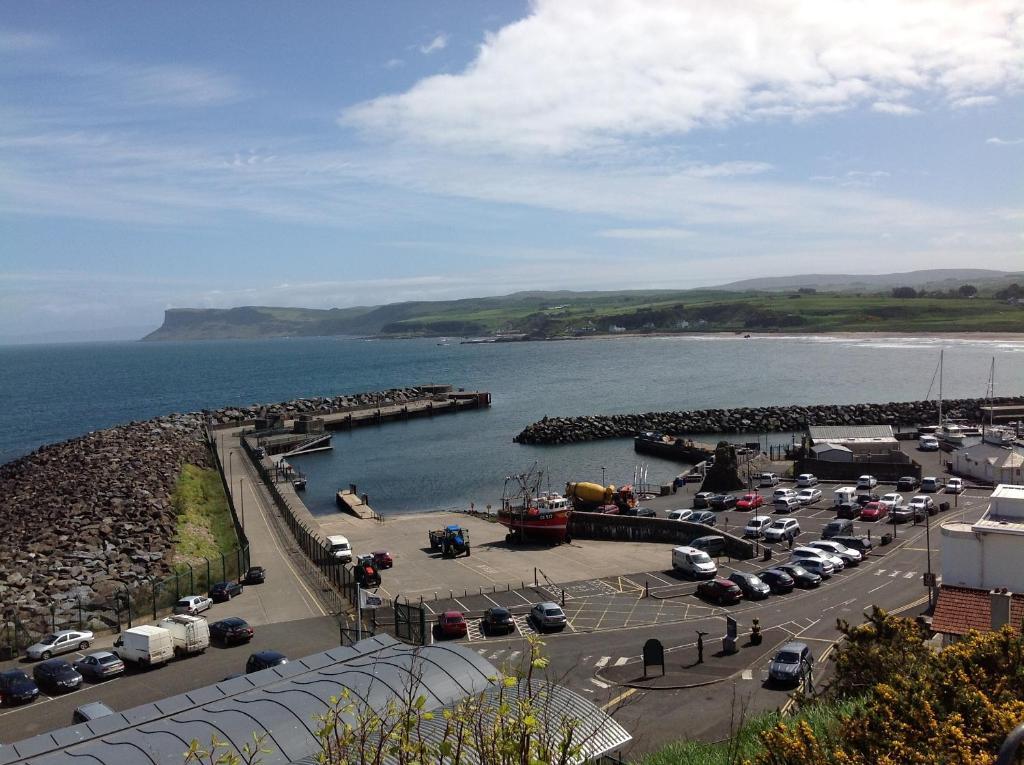 Garron View Bed and Breakfast Cushendall Εξωτερικό φωτογραφία